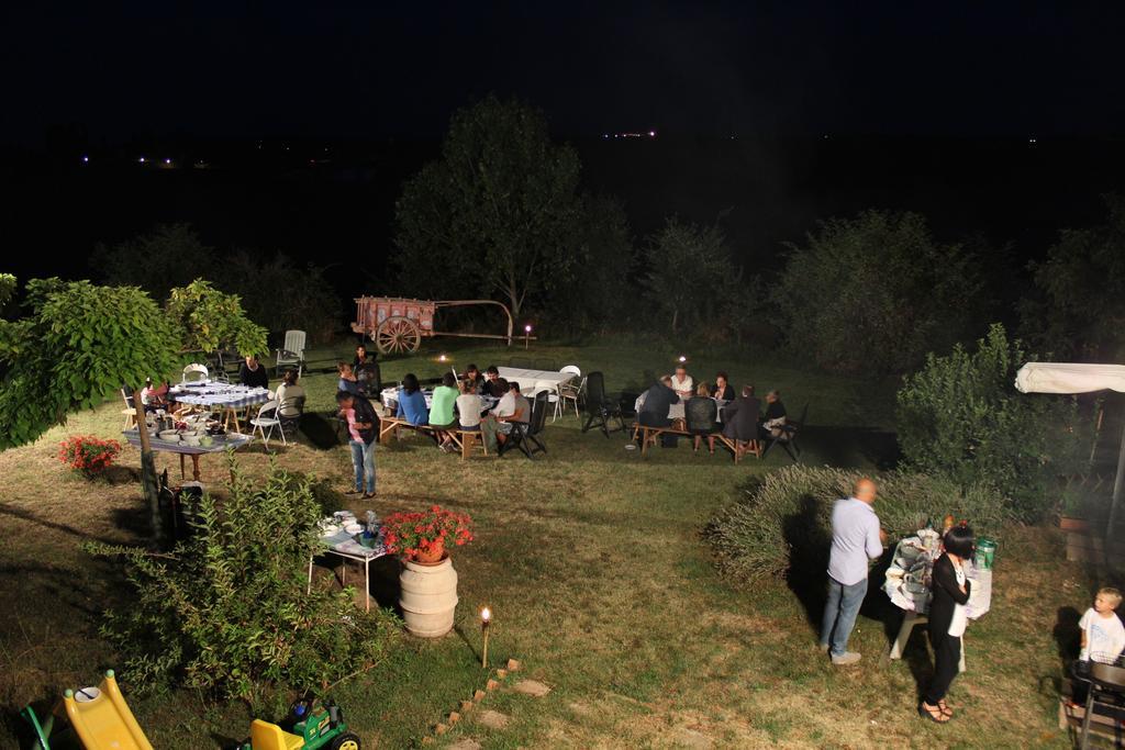טוריטה די סיינה Agriturismo Santa Maria מראה חיצוני תמונה